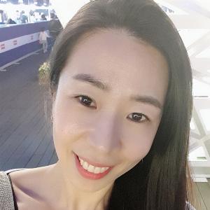 Hyun Ah Lee - Line Dance Choreographer