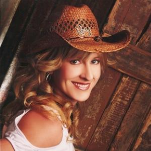 Tracie Lee - Line Dance Choreographer