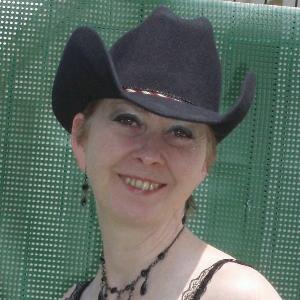 Caroline HAUWELLE - Line Dance Choreographer