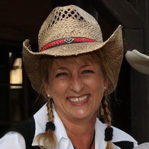 Silvia Schill - Line Dance Choreographer