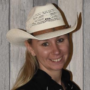 Lilly Hollnsteiner - Line Dance Choreographer